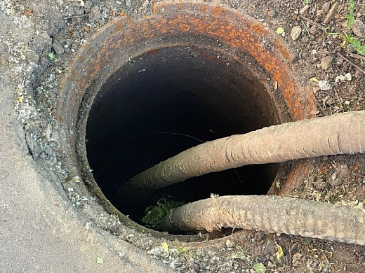 В Приволжске откачали воду из затопленного подвала четырехэтажки